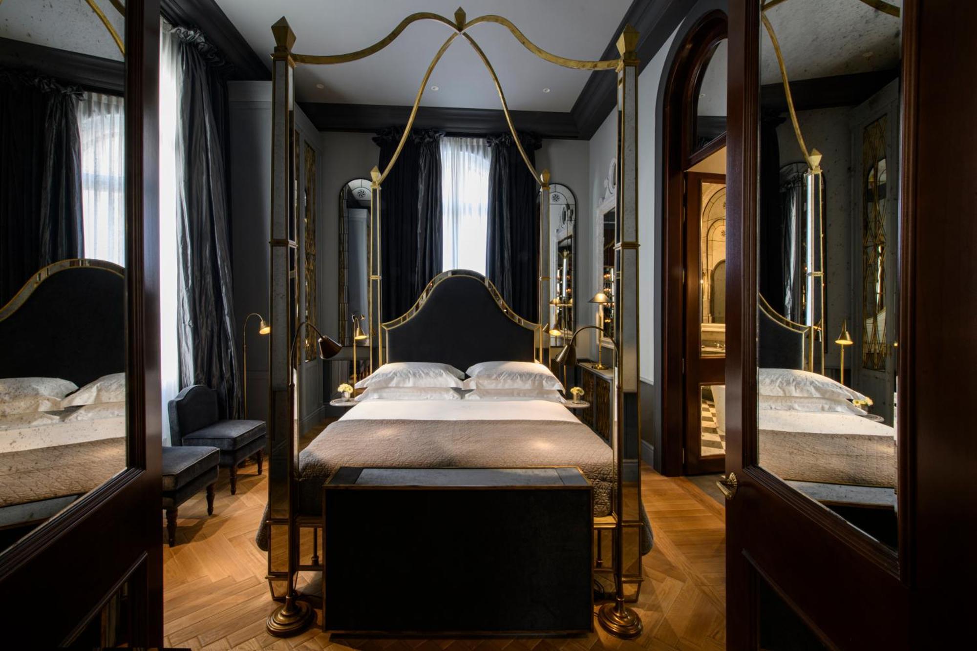 Helvetia&Bristol Firenze - Starhotels Collezione Eksteriør bilde A room at the Hotel de Crillon